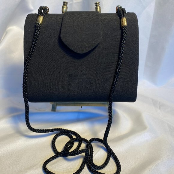 💋 4 FOR $50 / BLACK MINI MATTE SATIN CLUTCH (VGUC) - Picture 1 of 5